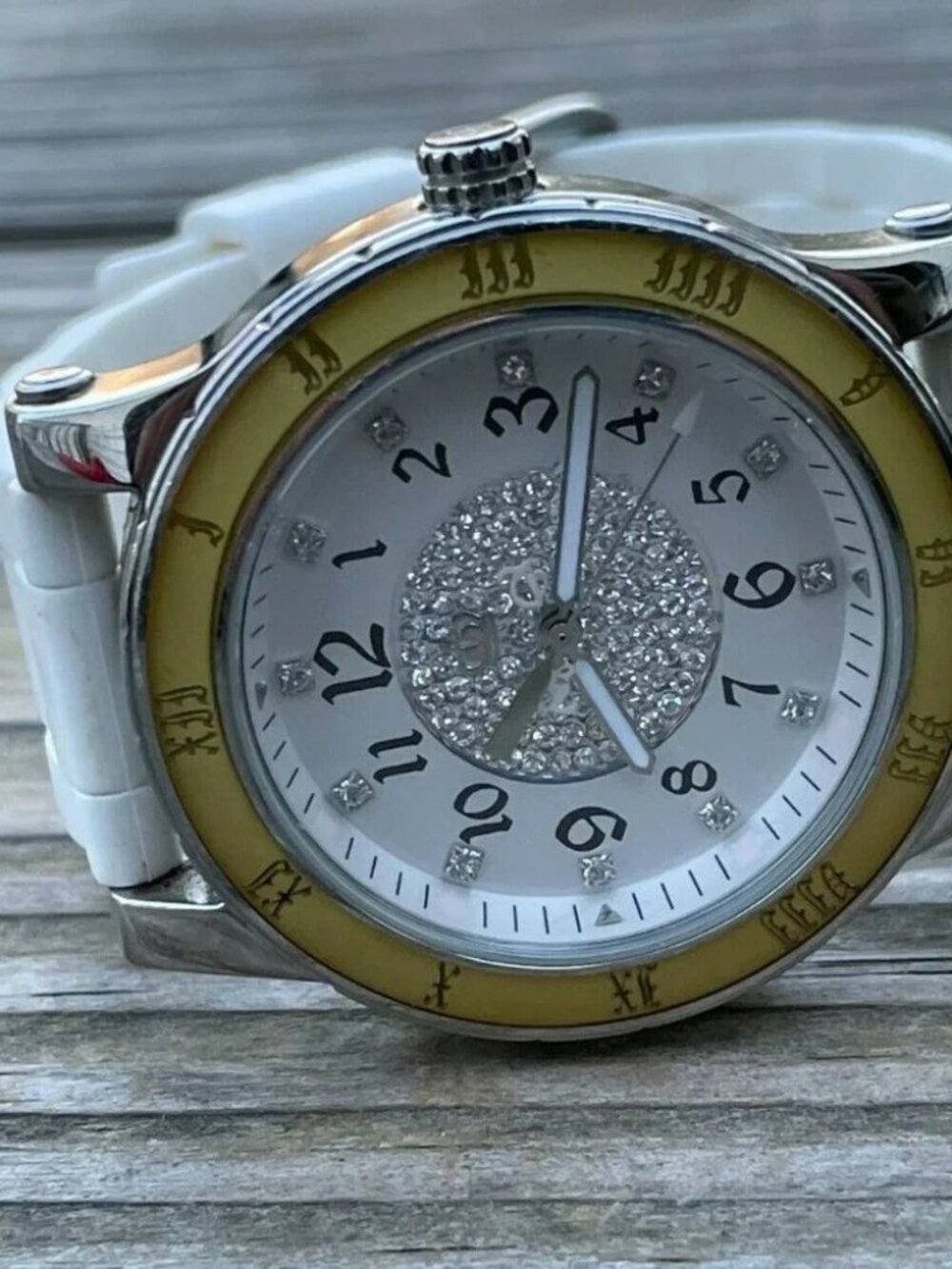 Juicy Couture Women WristWatch White Band Crystals Accents Face Analog Watch - Picture 5 of 12